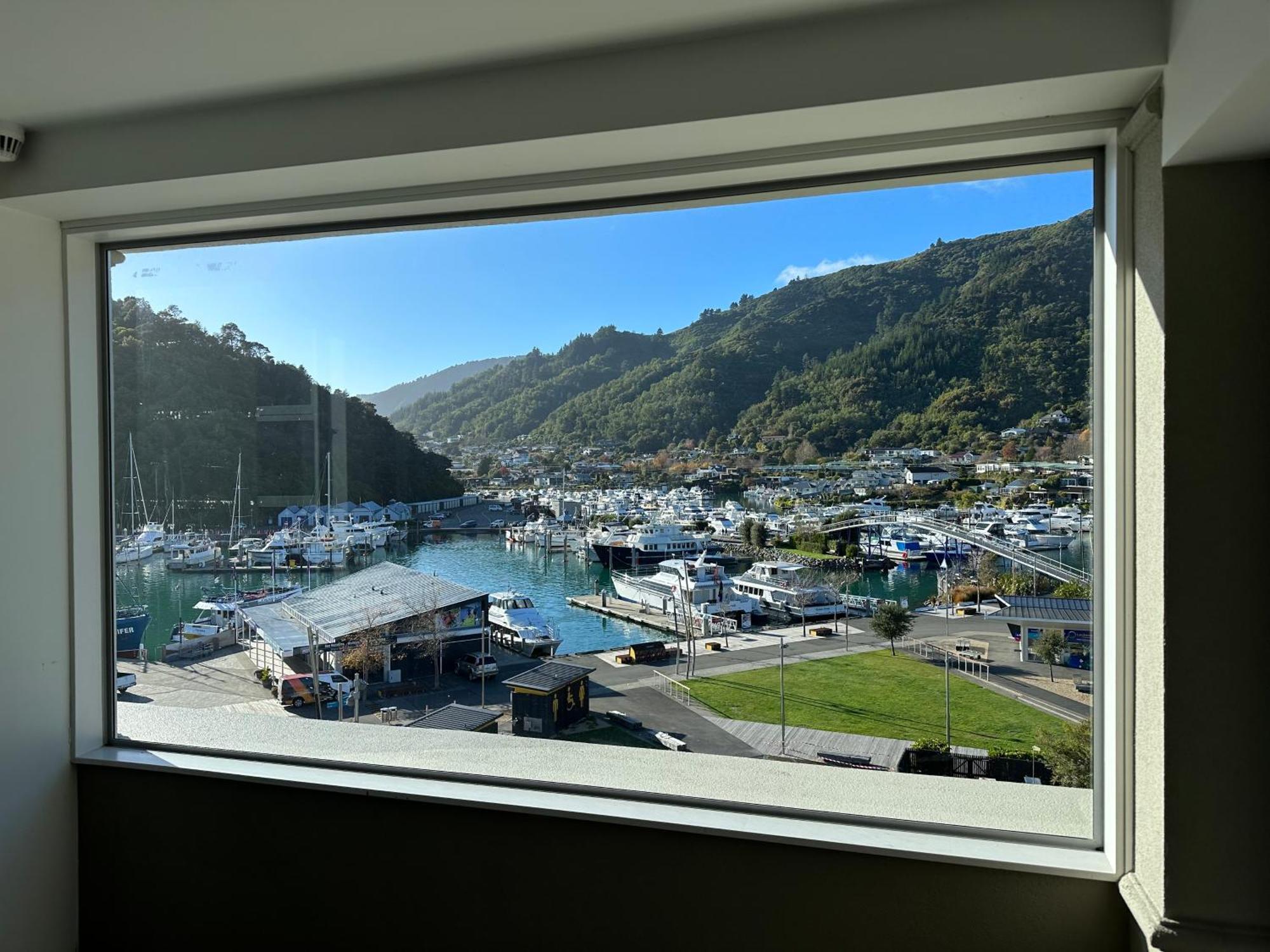 Picton Waterfront Apartments Экстерьер фото