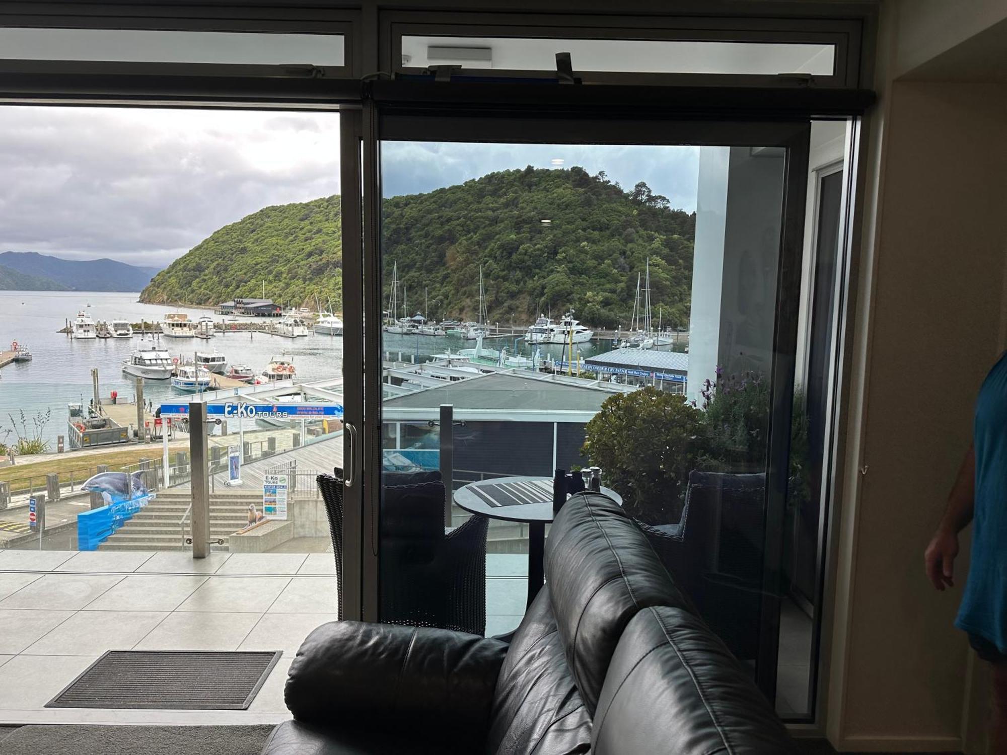 Picton Waterfront Apartments Экстерьер фото