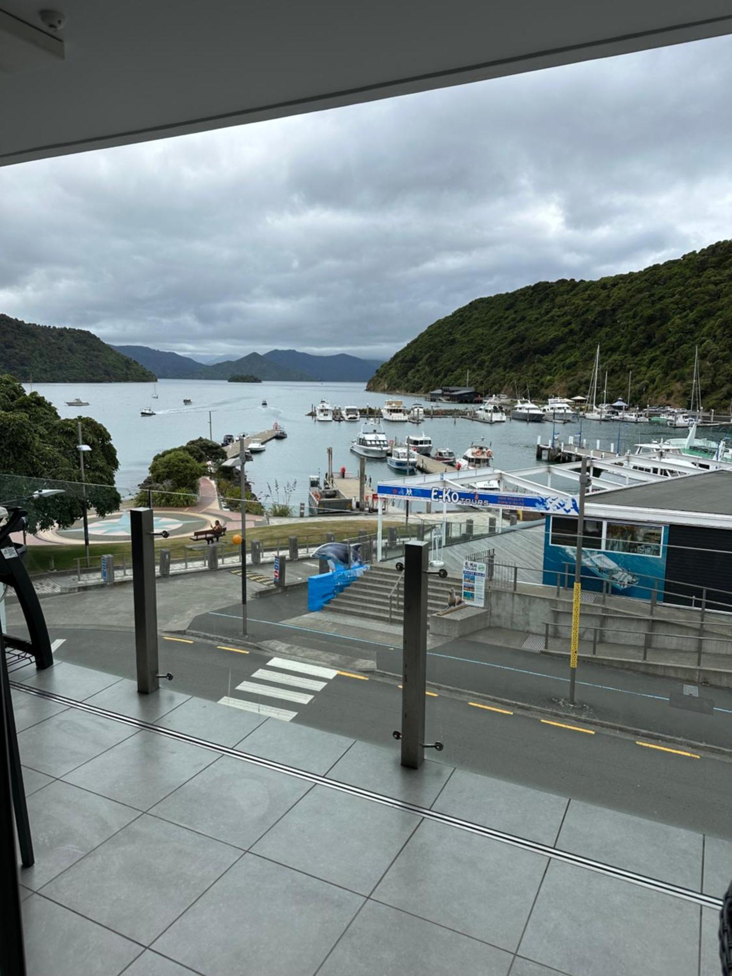 Picton Waterfront Apartments Экстерьер фото