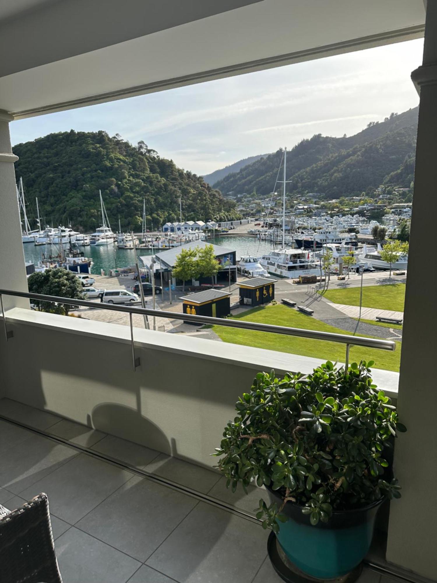 Picton Waterfront Apartments Экстерьер фото