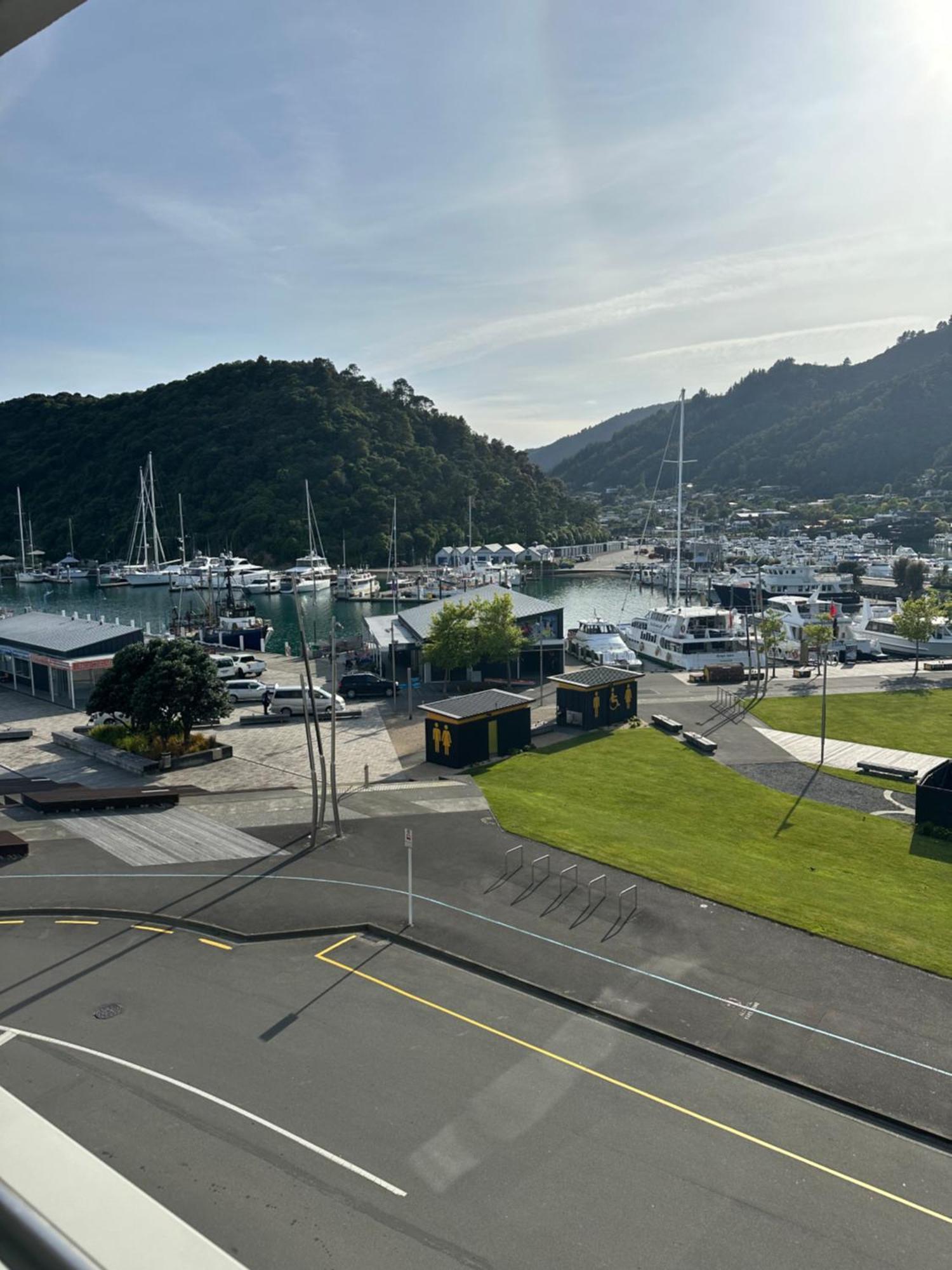 Picton Waterfront Apartments Экстерьер фото